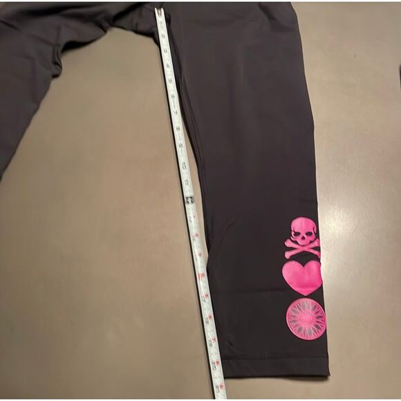 Lululemon Soulcycle Skull Heart Wunder Under Crop Leggings Sz 4 - Picture 5 of 12